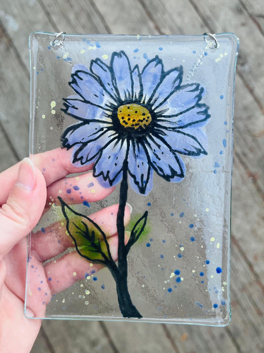Inspiring Young Creators: Inside the Leduc Summer Camp Glass Workshop
