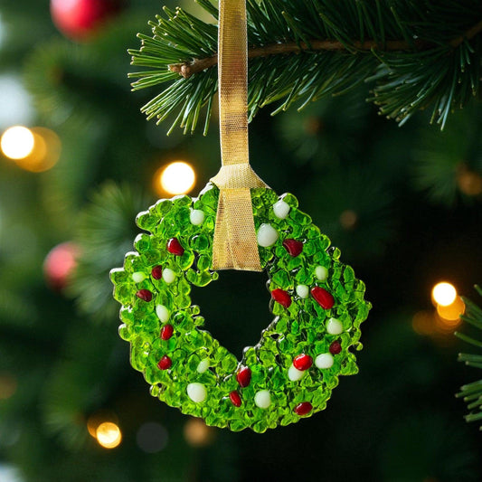 Why Christmas Ornaments Make Wonderful Keepsake Gifts